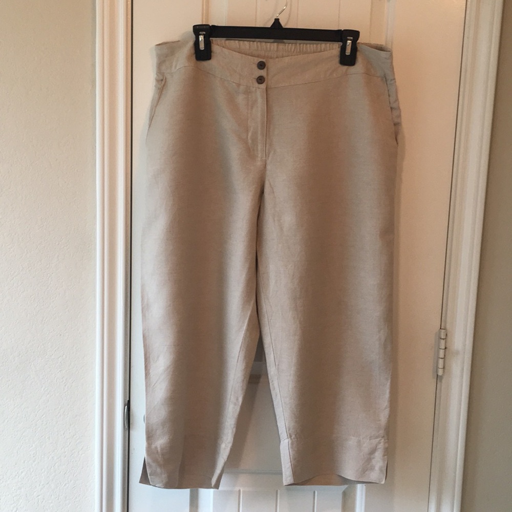 Avenue linen blend Capri pant